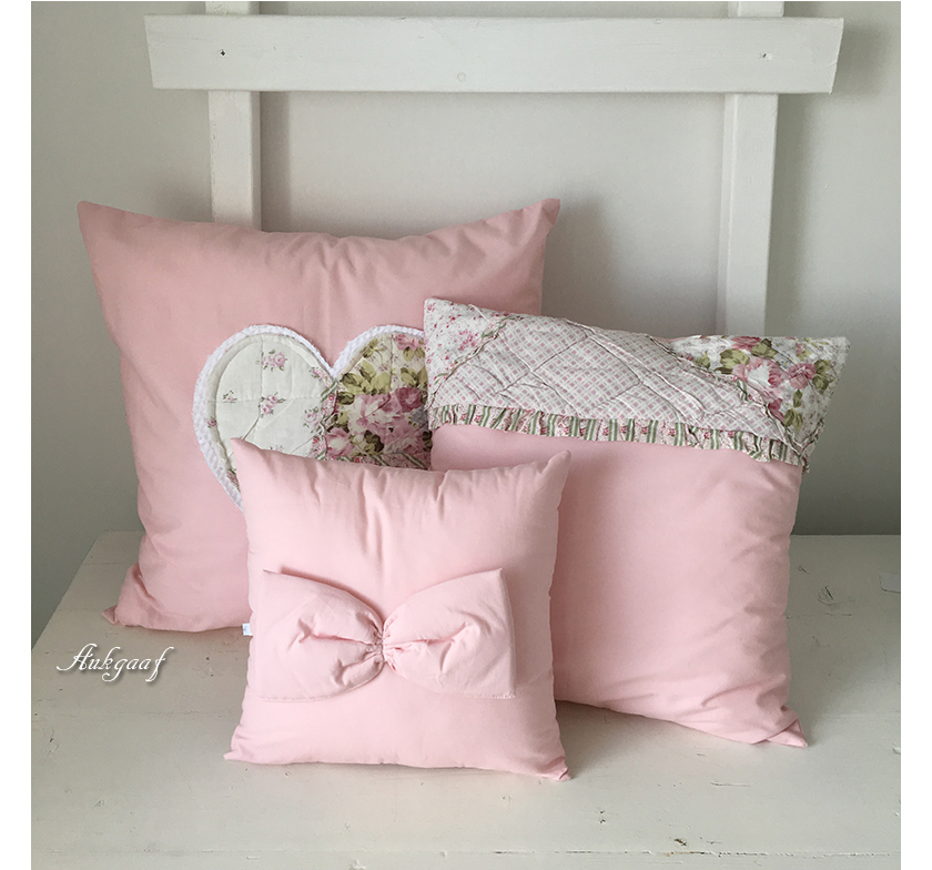 Asser insect Persoon belast met sportgame Roze kussens ''patchwork'' . - aukgaaf lifestyle
